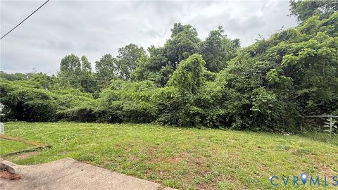 Photo of 101 sellers Street, Martinsville, VA 24112 (MLS # 2616579)