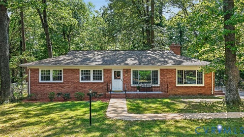 Photo of 10409 Sydelle Drive, North Chesterfield, VA 23235 (MLS # 2623694)
