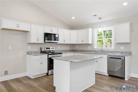 Tiny photo for 17557 Hewlett Road, Beaverdam, VA 23015 (MLS # 2611559)