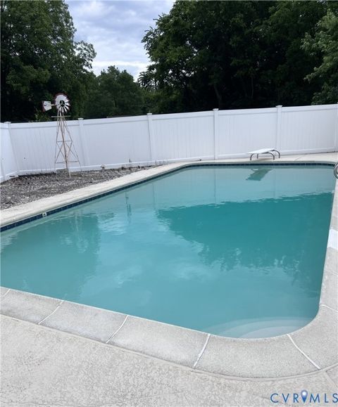 Tiny photo for 2601 Bertram Road, Richmond, VA 23224 (MLS # 2608149)