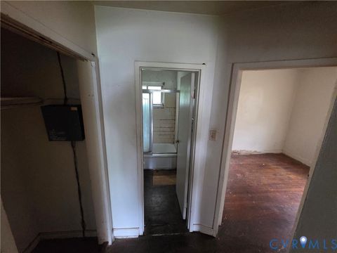 Tiny photo for 2511 Redwood AVE, Richmond, VA 23223 (MLS # 2614438)