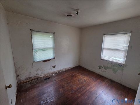 Tiny photo for 2511 Redwood AVE, Richmond, VA 23223 (MLS # 2614438)