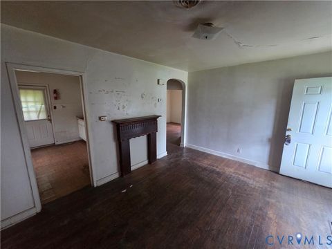 Tiny photo for 2511 Redwood AVE, Richmond, VA 23223 (MLS # 2614438)