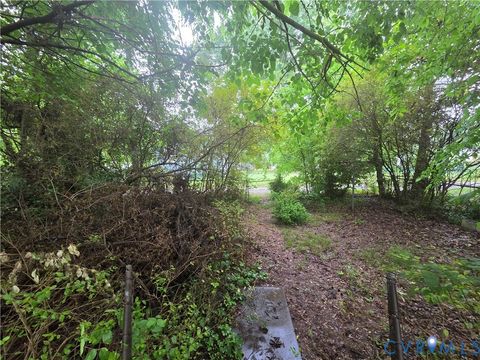Tiny photo for 2511 Redwood AVE, Richmond, VA 23223 (MLS # 2614438)