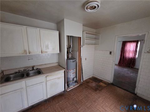 Tiny photo for 2511 Redwood AVE, Richmond, VA 23223 (MLS # 2614438)