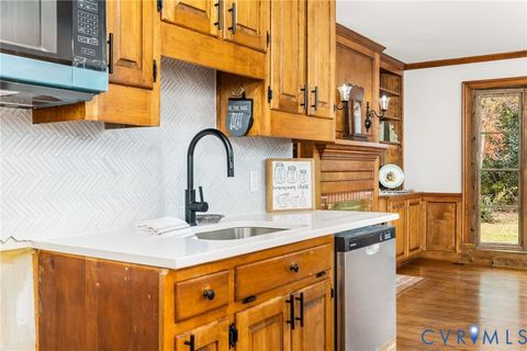 Tiny photo for 426 Laurel Street, Emporia, VA 23847 (MLS # 2600108)