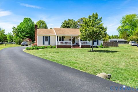 Photo of 8040 Quinton Circle, Quinton, VA 23141 (MLS # 2611016)