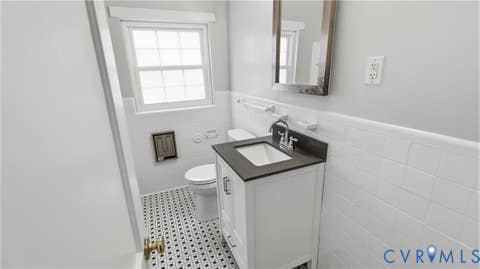 Tiny photo for 3517 Hanover Avenue #B, Richmond, VA 23221 (MLS # 2620670)