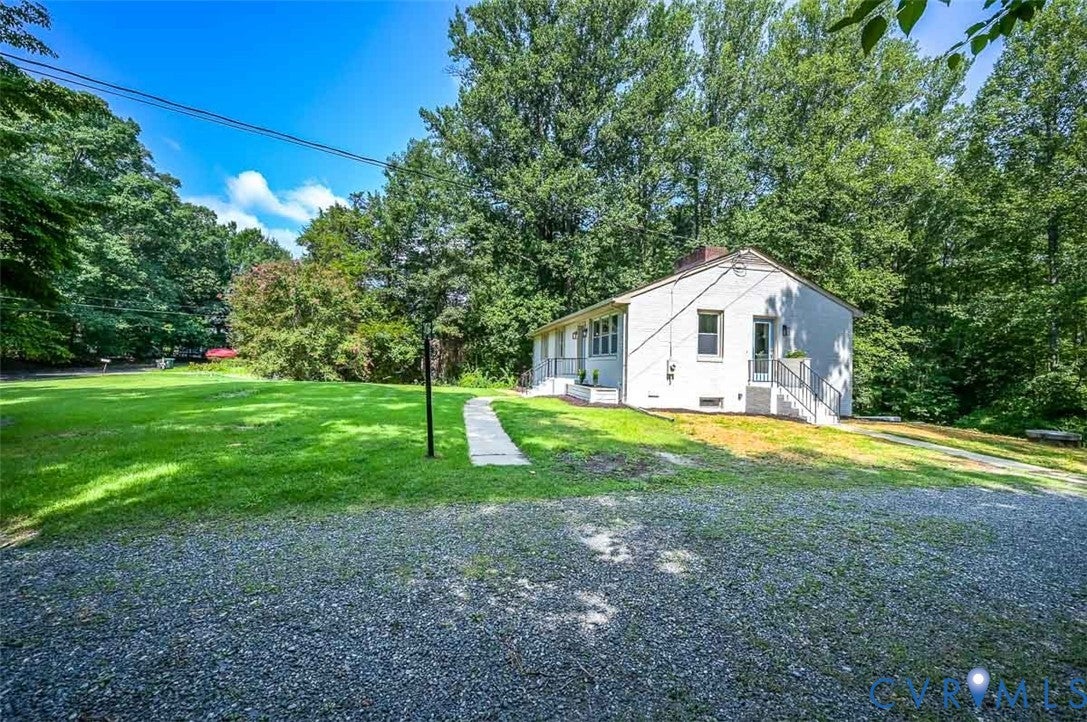 11152 Wychwood Drive