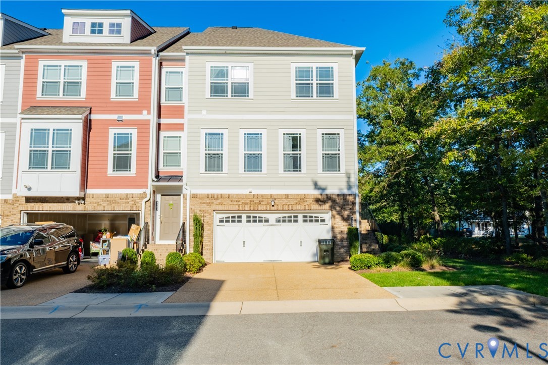 4501 Hayloft Court