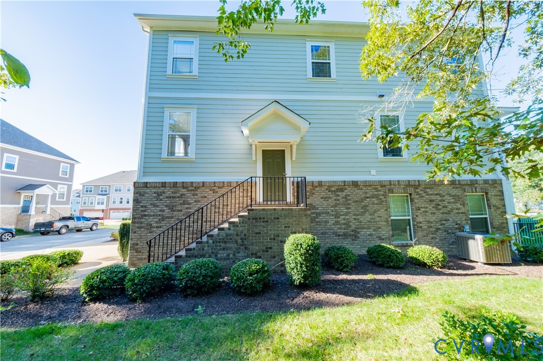 4501 Hayloft Court