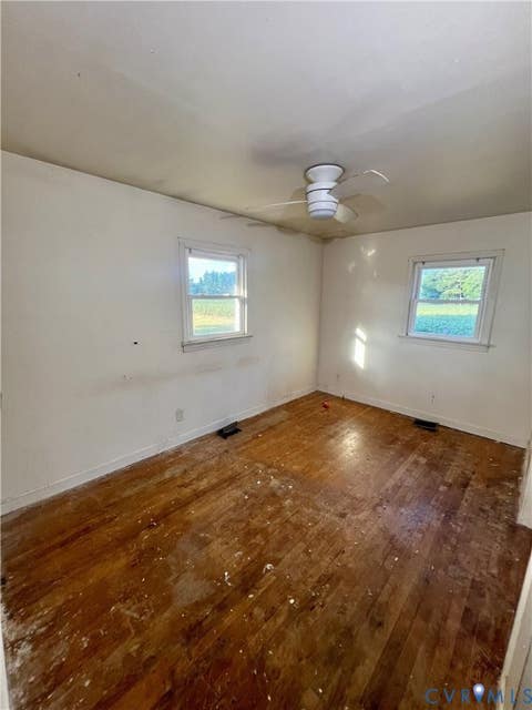 Tiny photo for 11076 Skyline Drive, Wakefield, VA 23888 (MLS # 2623319)