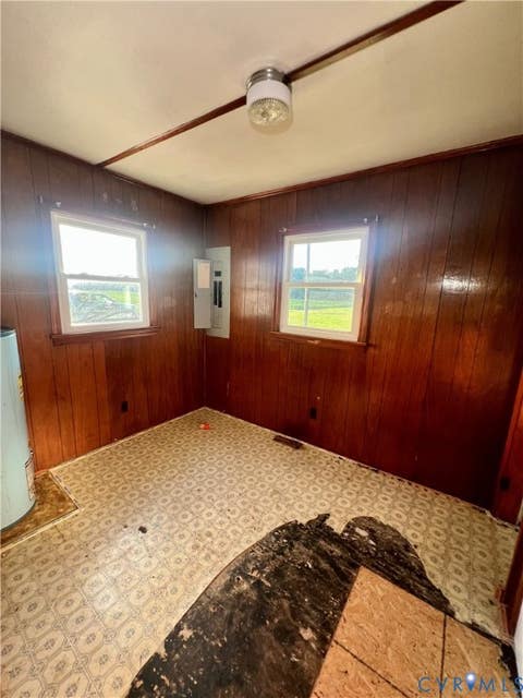 Tiny photo for 11076 Skyline Drive, Wakefield, VA 23888 (MLS # 2623319)