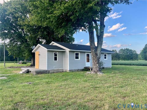 Tiny photo for 11076 Skyline Drive, Wakefield, VA 23888 (MLS # 2623319)