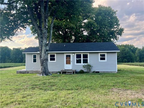 Photo of 11076 Skyline Drive, Wakefield, VA 23888 (MLS # 2623319)