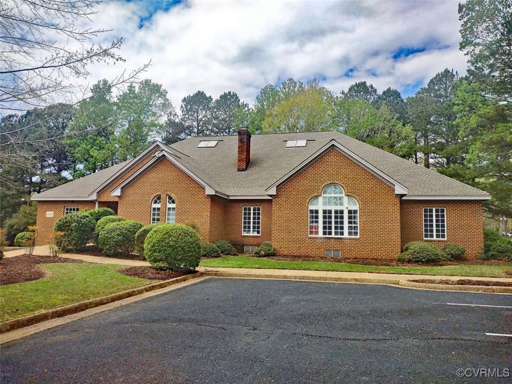 469 McLaws Circle