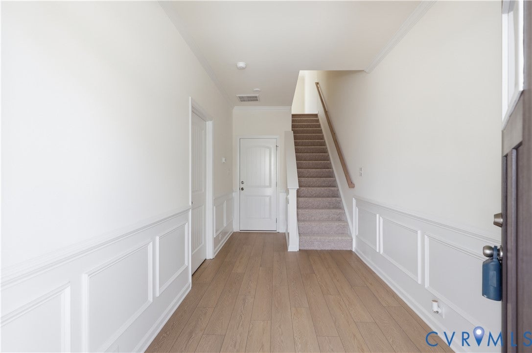 2419 Flora Boulevard