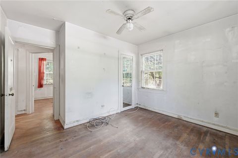 Tiny photo for 335 Byrd Street, Hopewell, VA 23860 (MLS # 2613052)