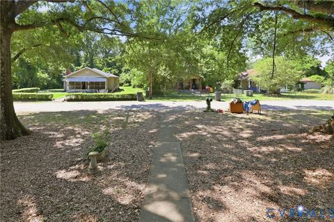 Tiny photo for 335 Byrd Street, Hopewell, VA 23860 (MLS # 2613052)