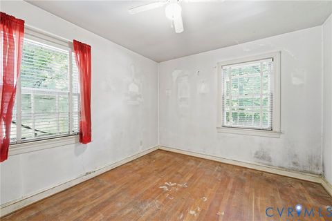 Tiny photo for 335 Byrd Street, Hopewell, VA 23860 (MLS # 2613052)