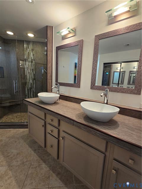 Tiny photo for 1101 Haxall Point #815, Richmond, VA 23219 (MLS # 2618019)