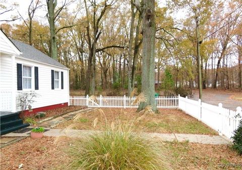 A home in Colonial Heights