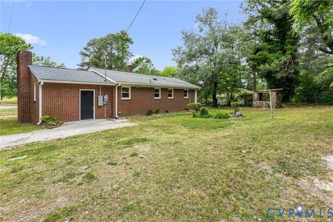 Tiny photo for 400 Easter Street, Emporia, VA 23847 (MLS # 2613226)