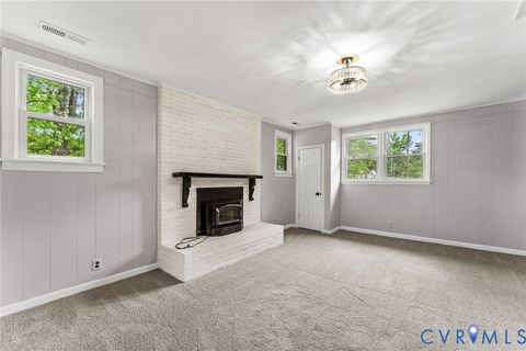 Tiny photo for 400 Easter Street, Emporia, VA 23847 (MLS # 2613226)