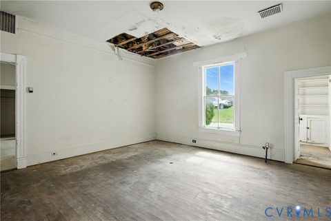 Tiny photo for 455 Railroad Avenue, Keysville, VA 23947 (MLS # 2617203)