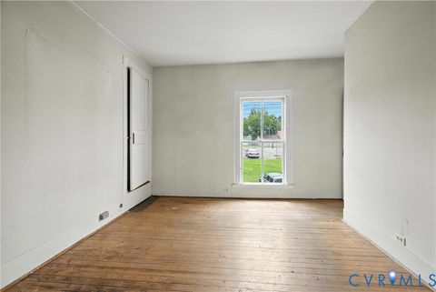 Tiny photo for 455 Railroad Avenue, Keysville, VA 23947 (MLS # 2617203)
