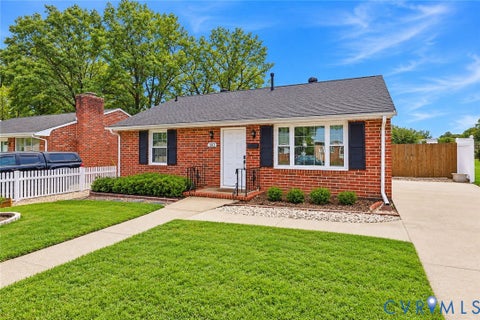 Tiny photo for 303 Prince Albert Avenue, Colonial Heights, VA 23834 (MLS # 2629036)