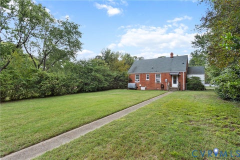 Tiny photo for 6302 Monument Avenue, Henrico, VA 23226 (MLS # 2626757)