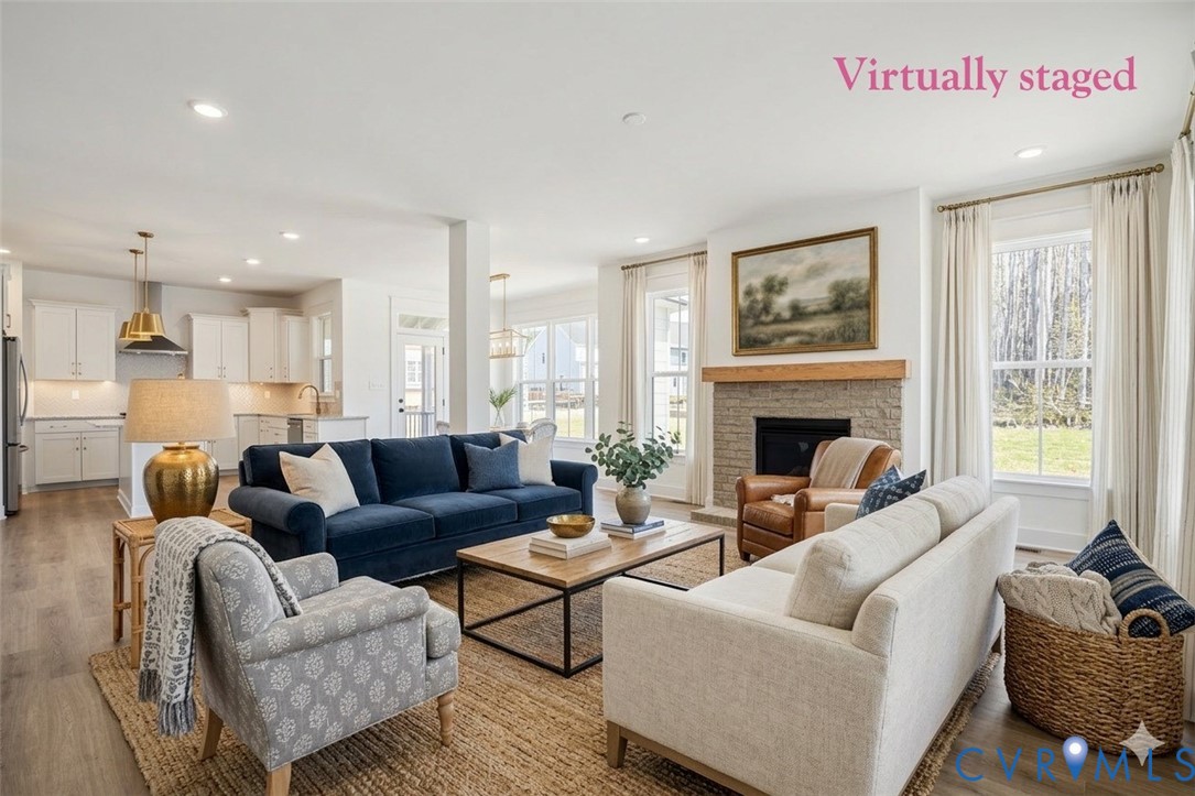 1122 Oriole Landing Lane