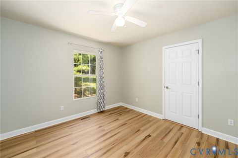 Tiny photo for 694 Jefferson Drive, Palmyra, VA 22963 (MLS # 2612710)