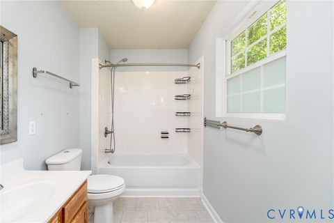 Tiny photo for 694 Jefferson Drive, Palmyra, VA 22963 (MLS # 2612710)
