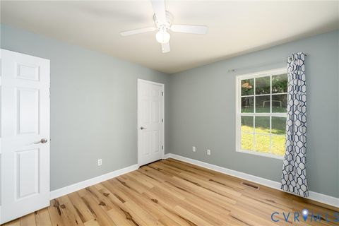 Tiny photo for 694 Jefferson Drive, Palmyra, VA 22963 (MLS # 2612710)
