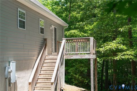 Tiny photo for 694 Jefferson Drive, Palmyra, VA 22963 (MLS # 2612710)