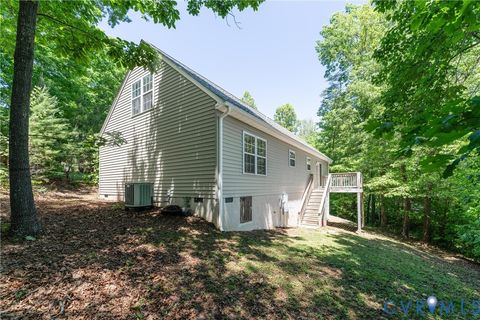 Tiny photo for 694 Jefferson Drive, Palmyra, VA 22963 (MLS # 2612710)