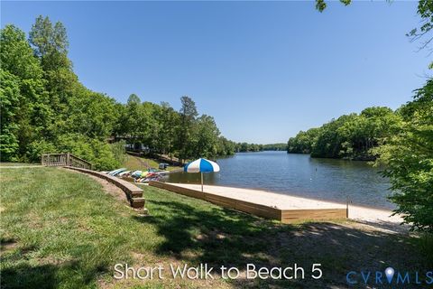 Tiny photo for 694 Jefferson Drive, Palmyra, VA 22963 (MLS # 2612710)