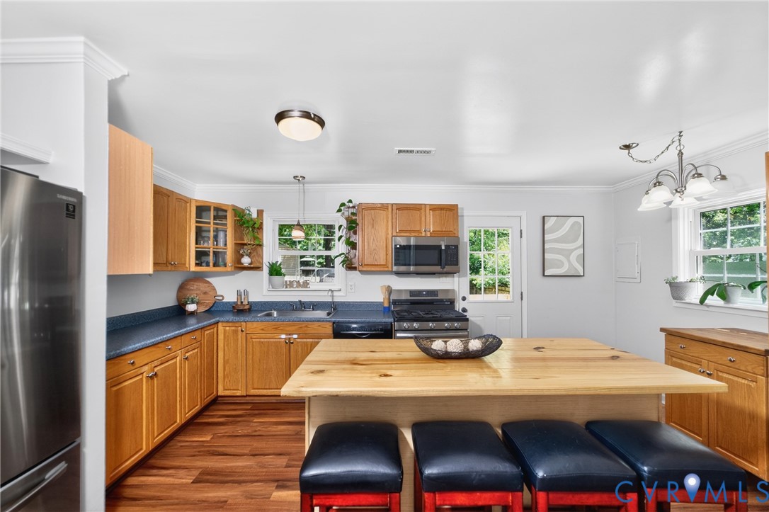 5201 Andradell Lane