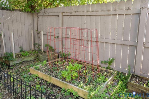 Tiny photo for 1105 N 33rd Street, Richmond, VA 23223 (MLS # 2627902)