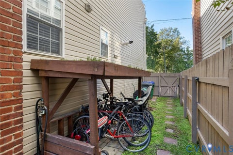 Tiny photo for 1105 N 33rd Street, Richmond, VA 23223 (MLS # 2627902)