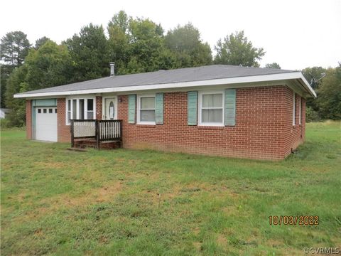 Photo of 276 Rappahannock Road, Colonial Beach, VA 22443 (MLS # 2228166) Photo of 276 Rappahannock Road, Colonial Beach, VA 22443 (MLS # 2228166)