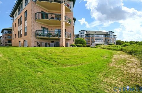 Tiny photo for 3244 Page Avenue #304, Virginia Beach, VA 23451 (MLS # 2618554)