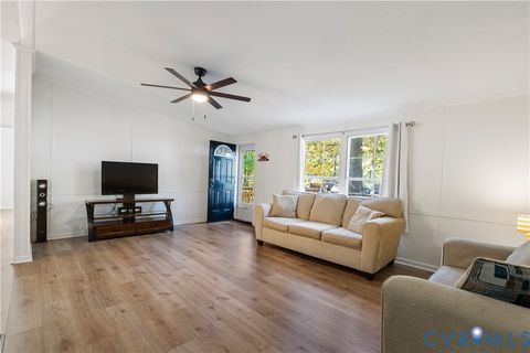 Tiny photo for 2311 Maywood ST St, North Chesterfield, VA 23237 (MLS # 2530010)