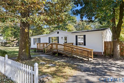Tiny photo for 2311 Maywood ST St, North Chesterfield, VA 23237 (MLS # 2530010)