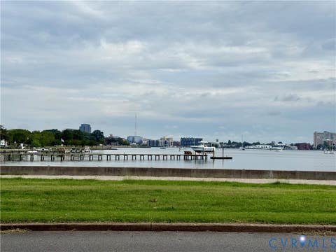 Tiny photo for 313 Dinwiddie Street, Portsmouth, VA 23704 (MLS # 2619213)