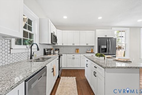 Tiny photo for 223 Franklin Street, Petersburg, VA 23803 (MLS # 2616043)