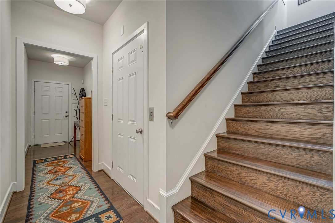 2104 Libbie Lake West Street B