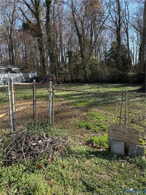 Tiny photo for 403 Virginia Avenue, Sandston, VA 23150 (MLS # 2618824)